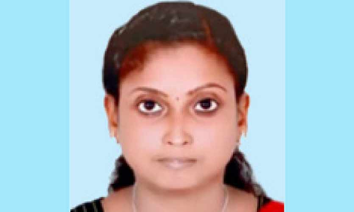 ദേ​ഹ​ത്ത് മ​ണ്ണെ​ണ്ണ ഒ​ഴി​ച്ച് തീ​കൊ​ളു​ത്തി​യ യു​വ​തി മ​രി​ച്ചു