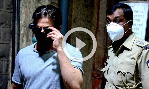 ആര്യൻ ഖാനെ കാണാൻ ആർതർ റോഡ്​ ജയിലിലെത്തി ഷാരൂഖ് ഖാൻ