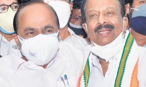 56 അംഗ കെ.പി.സി.സി ഭാരവാഹി പട്ടിക പ്രഖ്യാപിച്ച് കോൺഗ്രസ് 56 അംഗ കെ.പി.സി.സി ഭാരവാഹി പട്ടിക പ്രഖ്യാപിച്ച് കോൺഗ്രസ്