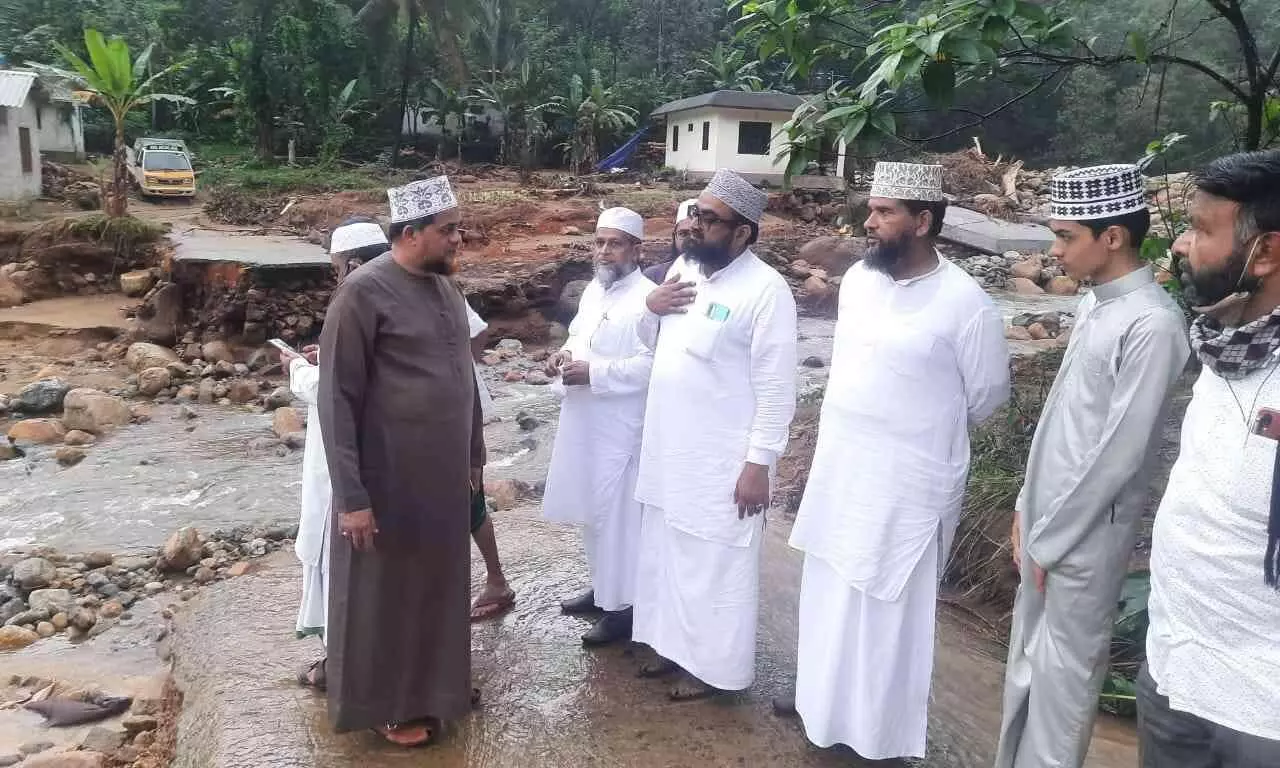 ജംഇയ്യത്തുൽ ഉലമായേ ഹിന്ദ് ജില്ല പ്രതിനിധികൾ ദുരന്ത ബാധിക പ്രദേശങ്ങൾ സന്ദർശിച്ചു ജംഇയ്യത്തുൽ ഉലമായേ ഹിന്ദ് ജില്ല പ്രതിനിധികൾ ദുരന്ത ബാധിക പ്രദേശങ്ങൾ സന്ദർശിച്ചു