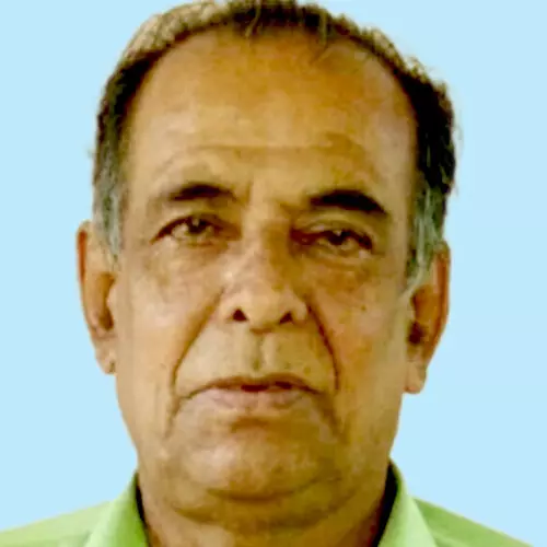 കോ​വി​ഡ് ബാ​ധി​ച്ച് മ​രി​ച്ചു