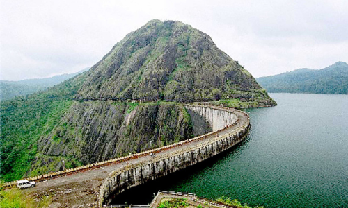 ഇടുക്കിയും ഇടമലയാറും തെളിയിച്ചു, അണക്കെട്ടുകൾക്ക്​ പ്രളയവും തടയാം