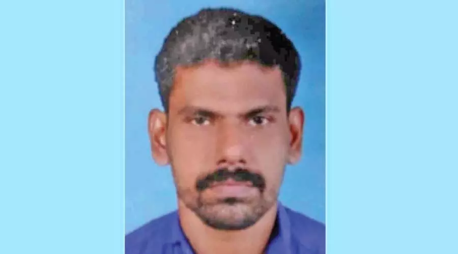 കിണറ്റിൽ വീണ ഒമ്പതു മാസം പ്രായമുള്ള കുട്ടിയെ രക്ഷപ്പെടുത്തി നൗ​ഷാ​ദ്