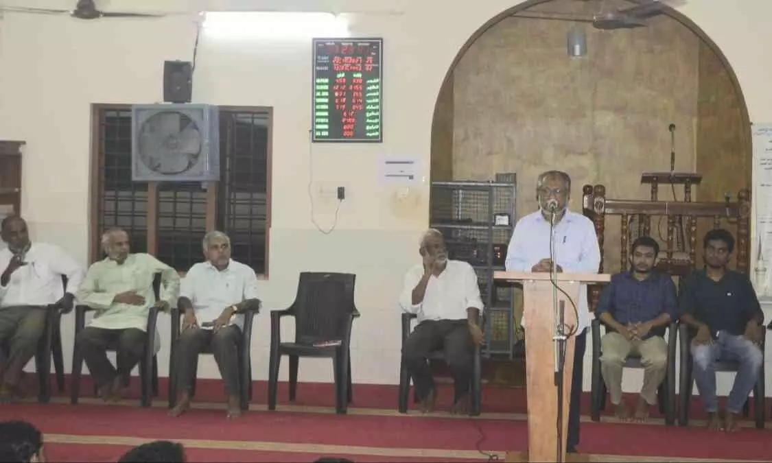 വിശ്വ പൗരത്വത്തിലേക്കുയരാൻ വിദ്യാഭ്യാസം പഠിതാക്കളെ സജ്ജമാക്കണം -ടി. ആരിഫലി വിശ്വ പൗരത്വത്തിലേക്കുയരാൻ വിദ്യാഭ്യാസം പഠിതാക്കളെ സജ്ജമാക്കണം -ടി. ആരിഫലി