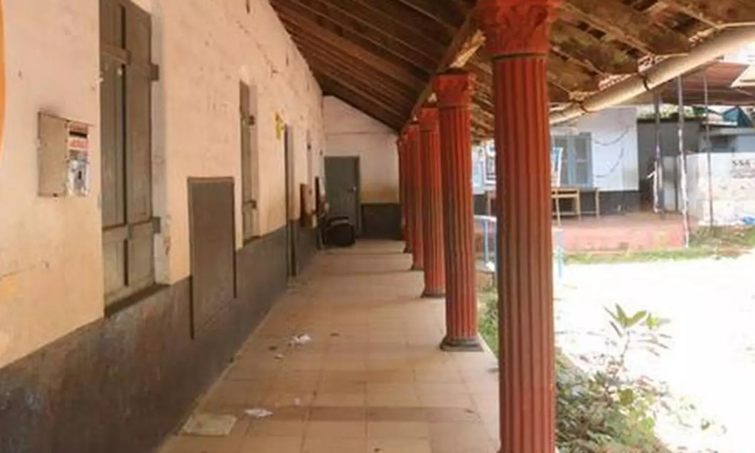 സ്​​കൂ​ൾ തു​റ​ക്കു​ന്ന ദി​വ​സം മു​ത​ൽ ഉ​ച്ച​ഭ​ക്ഷ​ണം