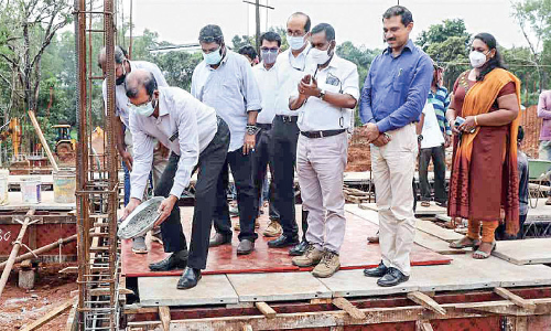 Calicut University Golden Jubilee Starting with block construction Calicut University Golden Jubilee Starting with block construction