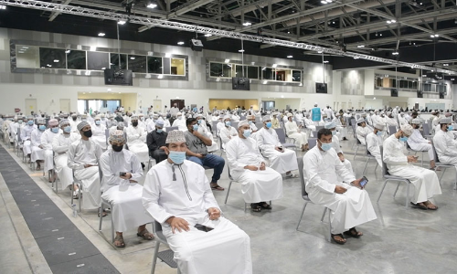 കോവിഡ്​ കേസുകൾ താ​​​േ​ഴാട്ട്​, കരുതൽ തുടരണം