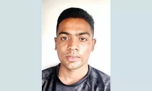 15കാ​രി​യെ പീഡിപ്പിച്ച് ഒളിവിൽ പോയ യുവാവ് ബംഗളൂരുവിൽ പിടിയിൽ