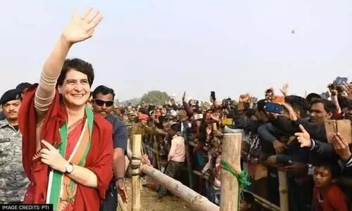 പ്രതിജ്ഞ യാത്രകളുമായി പ്രിയങ്ക; വൻ തെരഞ്ഞെടുപ്പ് വാഗ്ദാനങ്ങൾ പ്രതിജ്ഞ യാത്രകളുമായി പ്രിയങ്ക; വൻ തെരഞ്ഞെടുപ്പ് വാഗ്ദാനങ്ങൾ