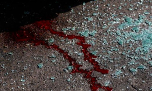 നിയന്ത്രണംവിട്ട ലോറി നിർത്തിയിട്ട പിക്കപ്പ് വാനിലിടിച്ച് ഡ്രൈവർ മരിച്ചു