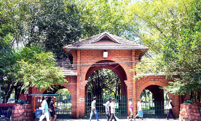 എല്ലാം തുറന്നിട്ടും മാനാഞ്ചിറ സ്​ക്വയർ മാത്രം തുറന്നില്ല