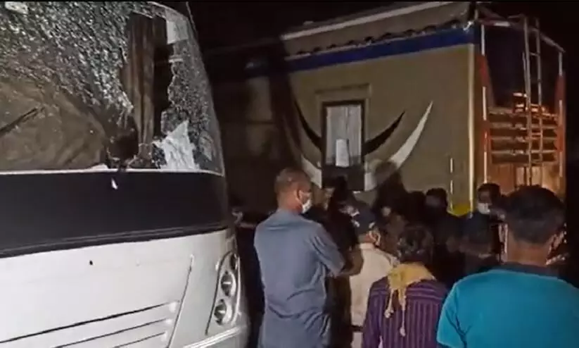 Bajrang Dal Attacks Prakash Jhas Set Ink thrown on his face