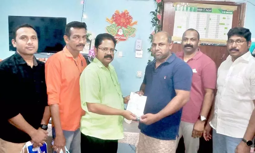 വോയ്സ് കുവൈത്ത് ചികിത്സസഹായം നൽകി വോയ്സ് കുവൈത്ത് ചികിത്സസഹായം നൽകി