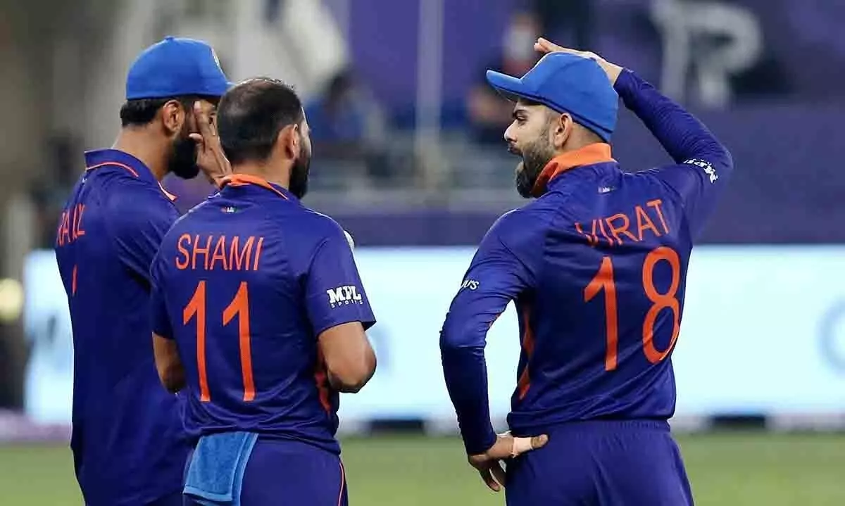 കോഹ്‌ലി, നിങ്ങളുടെ മൗനം ഭയപ്പെടുത്തുന്നു; ഷമിയ്‌ക്കെതിരായ വംശീയ ആക്രമണങ്ങളില്‍ പ്രതികരിക്കണമെന്ന് ആവശ്യം