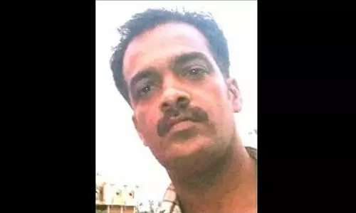 തെങ്ങിൽനിന്ന് വീണു മരിച്ചു