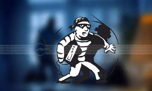 രോഗിയെ പരിചരിക്കാനെത്തിയ ഹോംനഴ്‌സ് പണവും സ്വർണവുമായി മുങ്ങി