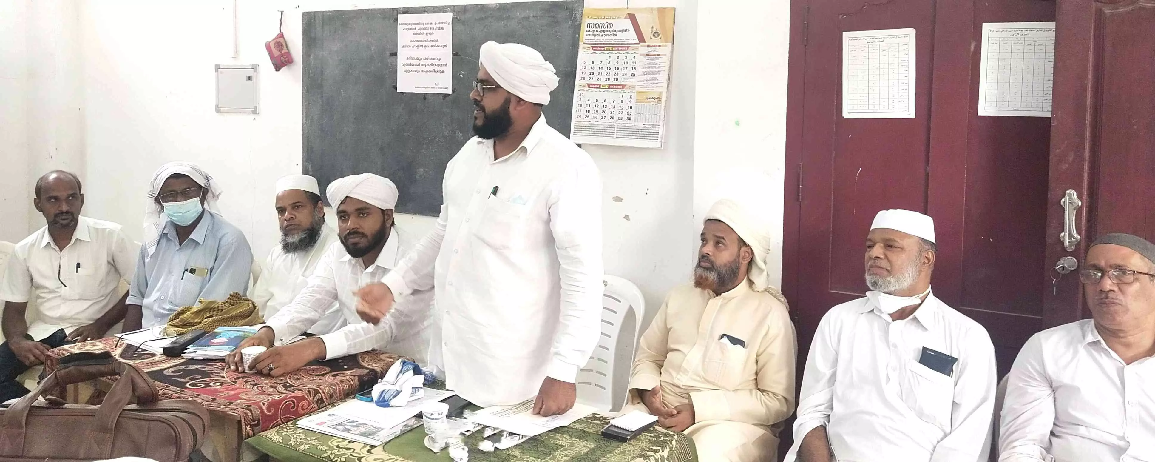 മദ്റസകളിൾ നവംബർ ഒന്ന് മുതൽ ക്ലാസുകൾ പുനരാരംഭിക്കും; മുന്നൊരുക്കങ്ങളായി മദ്റസകളിൾ നവംബർ ഒന്ന് മുതൽ ക്ലാസുകൾ പുനരാരംഭിക്കും; മുന്നൊരുക്കങ്ങളായി