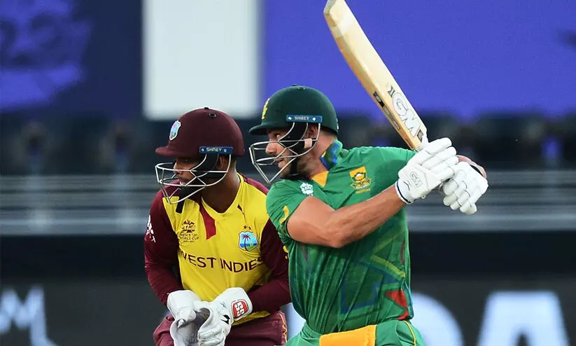 വിവാദങ്ങൾക്കിടയിലും തകർപ്പൻ ജയവുമായി ദക്ഷിണാഫ്രിക്ക; വിൻഡീസിന്​ വിനയായത്​ സിമ്മൺസിന്‍റെ ടെസ്റ്റ്​ ഇന്നിങ്​സ്​