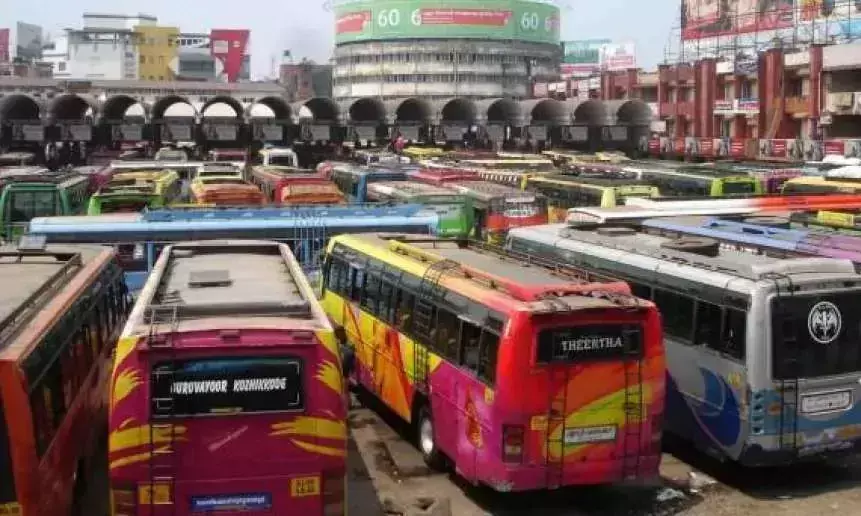 ബസ് ചാർജ് വർധിപ്പിക്കാതെ മുന്നോട്ട് പോകാനാകില്ലെന്ന് ഉടമകൾ; സംസ്ഥാനത്ത് നവംബര്‍ ഒമ്പതു മുതല്‍ അനിശ്ചിതകാല സമരം