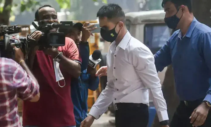 ആര്യൻ ഖാൻ കേസിലെ കൈക്കൂലി ആരോപണം; സമീർ വാങ്കഡെയെ നാളെ ചോദ്യം ചെയ്യും