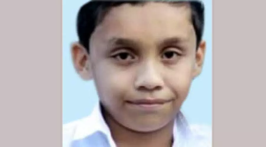 റോഡ് മുറിച്ചുകടക്കാൻ ശ്രമിക്കവെ വാഹനമിടിച്ച് വിദ്യാർഥിക്ക് ദാരുണാന്ത്യം