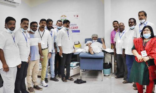 ഒ.​െ​എ.​സി.​സി സ​ലാ​ല​യി​ൽ ര​ക്​​ത​ദാ​ന ക്യാ​മ്പ്​ സം​ഘ​ടി​പ്പി​ച്ചു