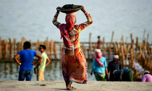 അസംഘടിത തൊഴിലാളികൾക്ക്​ തിരിച്ചറിയൽ നമ്പർ​; എങ്ങുമെത്താതെ രജിസ്​ട്രേഷൻ
