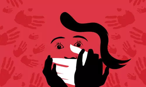 പീഡനത്തിനിരയായ ​പ്ലസ്ടു വിദ്യാര്‍ഥിനി വിഡിയോ​ നോക്കി പ്രസവിച്ചു; 21 കാരൻ അറസ്റ്റിൽ