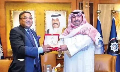 അംബാസഡർ ആഭ്യന്തരമന്ത്രിയുമായി ചർച്ച നടത്തി