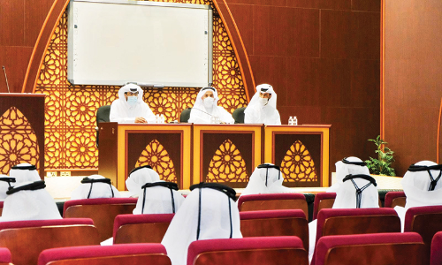 ഇ​മാം–ഖ​തീ​ബു​മാ​രു​മാ​യി ഔ​ഖാ​ഫ് മ​ന്ത്രി​യു​ടെ   കൂ​ടി​ക്കാ​ഴ്ച