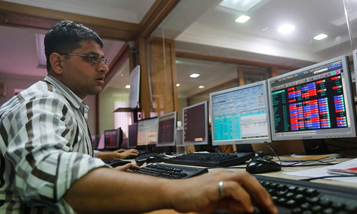 വിൽപ്പനക്കാരായി വിദേശധനകാര്യ സ്ഥാപനങ്ങൾ; വിപണിയിൽ ചാഞ്ചാട്ടം