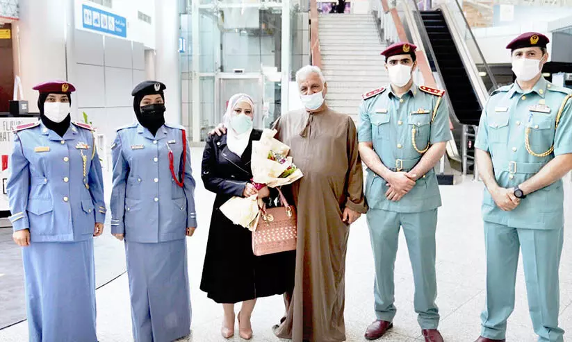 അജ്മാന് പൊലീസിെൻറ ഇടപെടലില് ദമ്പതികള്ക്ക് ഏഴു വര്ഷത്തിനുശേഷം സമാഗമം അജ്മാന് പൊലീസിെൻറ ഇടപെടലില് ദമ്പതികള്ക്ക് ഏഴു വര്ഷത്തിനുശേഷം സമാഗമം