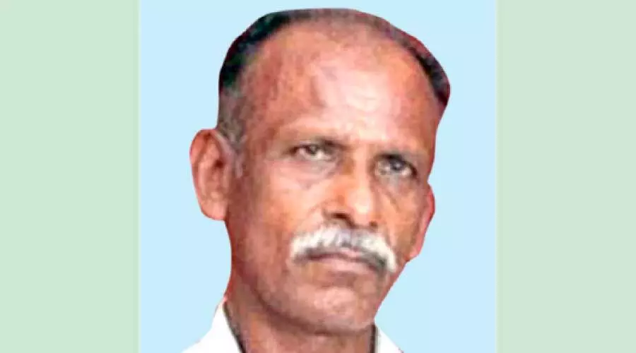 വിമുക്തഭടൻ തൂങ്ങിമരിച്ചനിലയിൽ; ദുരൂഹതയെന്ന് ബന്ധുക്കൾ വിമുക്തഭടൻ തൂങ്ങിമരിച്ചനിലയിൽ; ദുരൂഹതയെന്ന് ബന്ധുക്കൾ