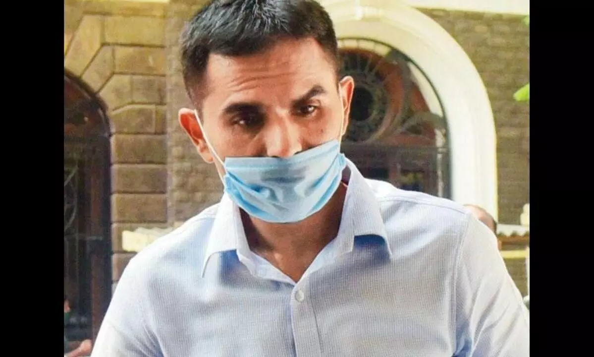 കപ്പലിൽ ലഹരി പാർട്ടി സംഘടിപ്പിച്ചത് തന്റെ സുഹൃത്താണെന്ന ആരോപണം നിഷേധിച്ച് സമീർ വാങ്കഡെ കപ്പലിൽ ലഹരി പാർട്ടി സംഘടിപ്പിച്ചത് തന്റെ സുഹൃത്താണെന്ന ആരോപണം നിഷേധിച്ച് സമീർ വാങ്കഡെ