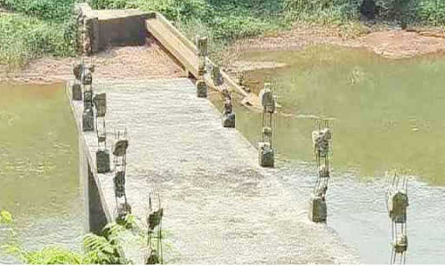 ഉദ്ഘാടനത്തിനു മു​േമ്പ പാലം തകർന്നു;  കരാറുകാരനും എൻജിനീയർമാർക്കുമെതിരെ വിജിലൻസ് കേസ്