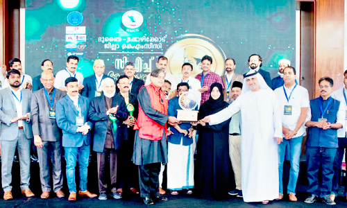 സി.എച്ച്: പെണ്‍കുട്ടികളുടെ വിദ്യാഭ്യാസത്തിനായി നിലകൊണ്ട വ്യക്തിത്വം –ശശി തരൂര്‍