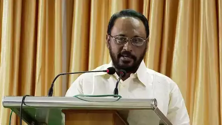 20 വർഷത്തെ ഇടവേളക്ക്​ ശേഷം തറവാട്ടിലേക്ക്​ മടങ്ങുന്നുവെന്ന്​ ചെറിയാൻ ഫിലിപ്പ്​