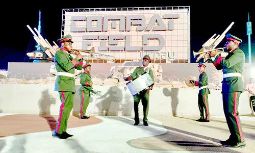 റി​യാ​ദ്​ സീ​സ​ൺ ആ​ഘോ​ഷ​ത്തി​നി​ട​ക്ക്​ യു​ദ്ധ​ക്ക​ളം