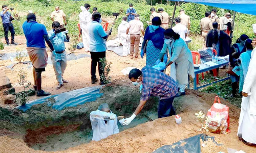 മറവു ചെയ്​ത മൃതദേഹം പുറത്തെടുത്ത്​ പോസ്​റ്റ്​മോർട്ടത്തിനയച്ചു