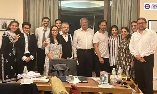 ഇതാ ഷാരൂഖിൻ്റെ സേവ് ആര്യൻ ടീം - മുകുൾ റൊഹത്ഗി, സതീഷ് മനേഷിണ്ഡെ പിന്നെ അമിത് ദേശായിയും