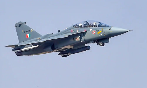 യുദ്ധ വിമാനത്തിൽ നിന്ന് ദീർഘദൂര ബോംബ് ഇന്ത്യ വിജയകരമായി പരീക്ഷിച്ചു