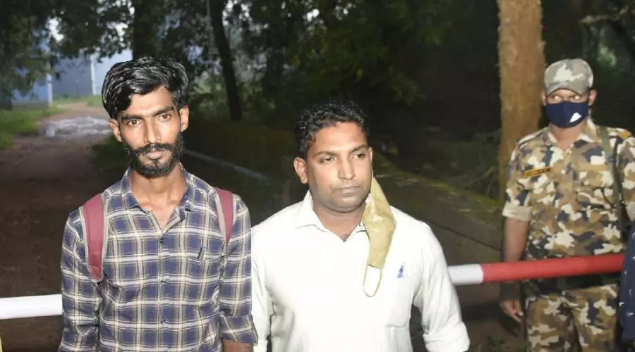 താഹ ഫസൽ വീട്ടിലെത്തി