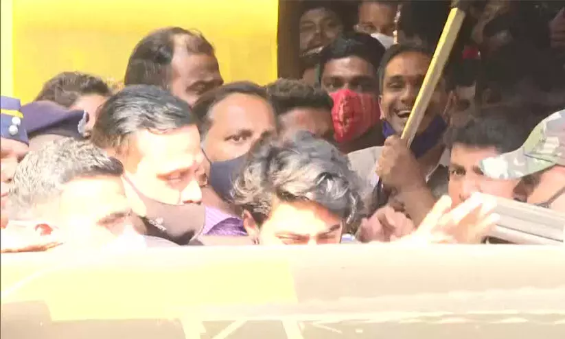 aryan walked out of jail