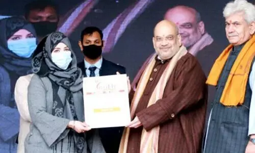 ഷൂ പോലെ മാസ്ക് ധരിക്കണമെന്ന് പ്രധാനമന്ത്രി; കേട്ട ഭാവം നടിക്കാതെ കേന്ദ്ര മന്ത്രിമാർ -PHOTOS