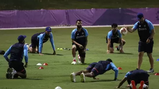 ന്യൂസിലാൻഡിനെതിരായ നിർണായക മത്സരത്തിനിറങ്ങും മുമ്പ് ഇന്ത്യ മൂന്ന് മാറ്റം വരുത്തണമെന്ന് മുൻ പാക് ക്യാപ്റ്റൻ ന്യൂസിലാൻഡിനെതിരായ നിർണായക മത്സരത്തിനിറങ്ങും മുമ്പ് ഇന്ത്യ മൂന്ന് മാറ്റം വരുത്തണമെന്ന് മുൻ പാക് ക്യാപ്റ്റൻ