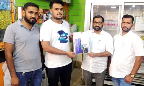 ര​ണ്ട​ര വ​ർ​ഷ​ത്തെ ദു​രി​ത​ത്തി​ന​റു​തി: മ​ല​യാ​ളി യു​വാ​വ്​ നാ​ട​ണ​ഞ്ഞു