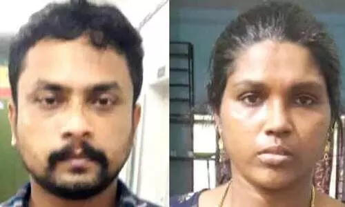 വ്യാപാരസ്ഥാപനത്തിലെ ഏ​ഴ​ര​ല​ക്ഷം രൂ​പ അ​പ​ഹ​രി​ച്ച ജീ​വ​ന​ക്കാ​ർ അറസ്​റ്റിൽ