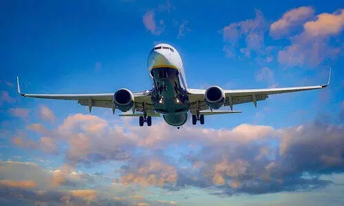 യാത്രക്കാരുടെ കുറവ്; വിമാന യാത്രനിരക്ക് താഴുന്നു