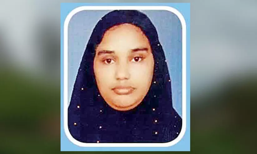 വൃക്കകൾ തകരാറിലായ വീട്ടമ്മക്ക് വേണം, സുമനസ്സുകളുടെ സഹായം വൃക്കകൾ തകരാറിലായ വീട്ടമ്മക്ക് വേണം, സുമനസ്സുകളുടെ സഹായം