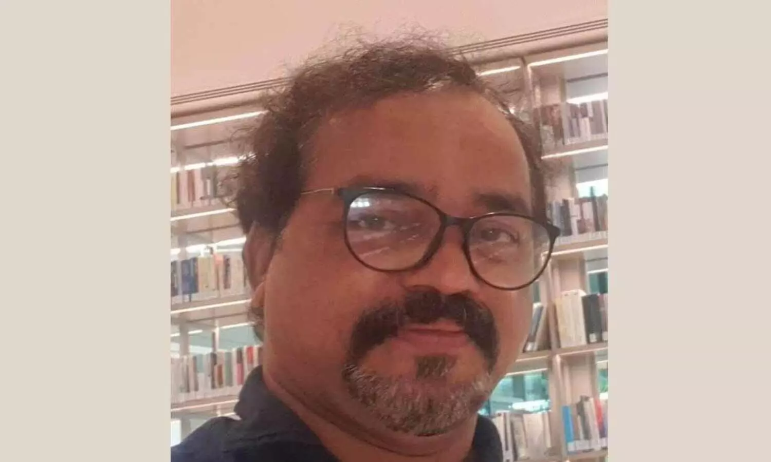 സംസ്കൃതി-സി. വി. ശ്രീരാമന്‍ സാഹിത്യ പുരസ്‌കാരം സാദിഖ്‌ കാവിലിന്